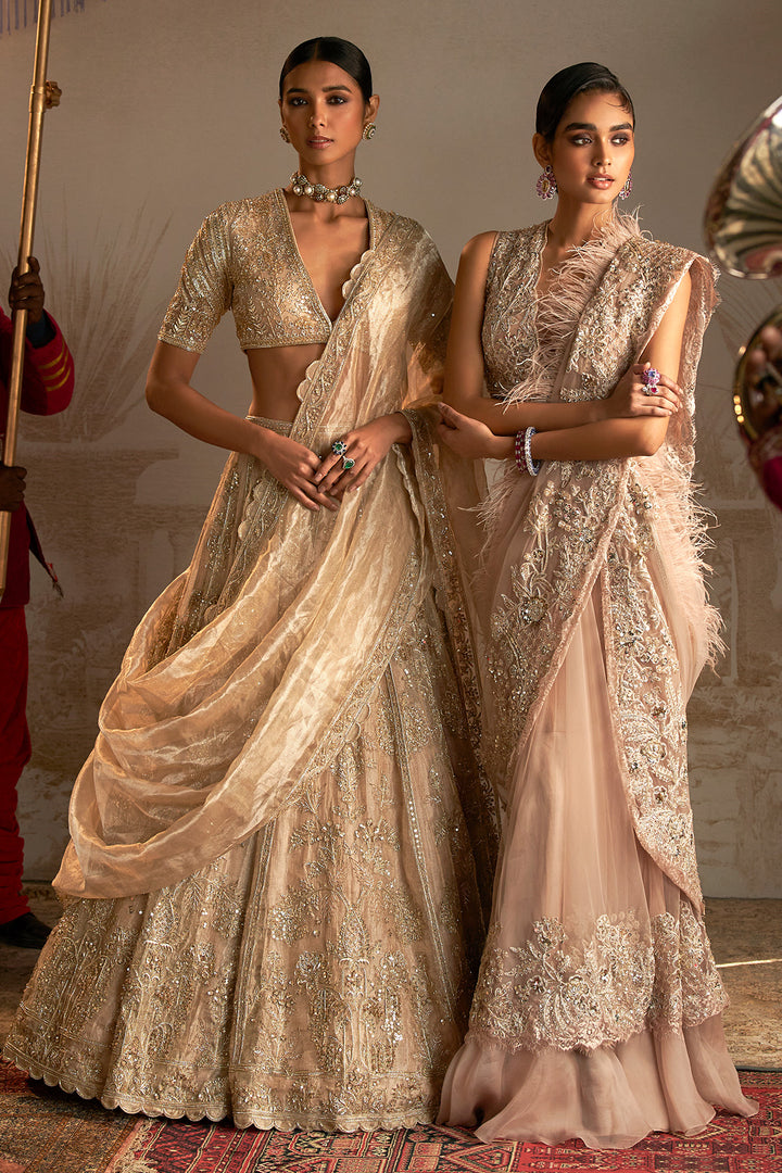 House of Misu, Summiya in SWARN LEHENGA SET