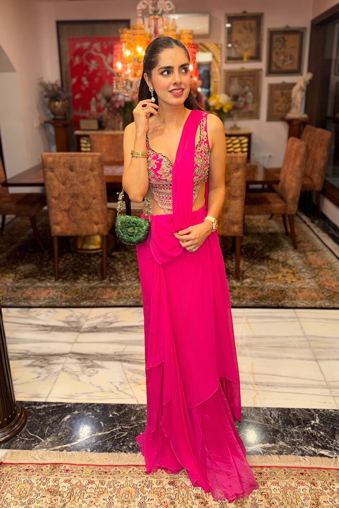 Sharnamli in Knot Saree Set