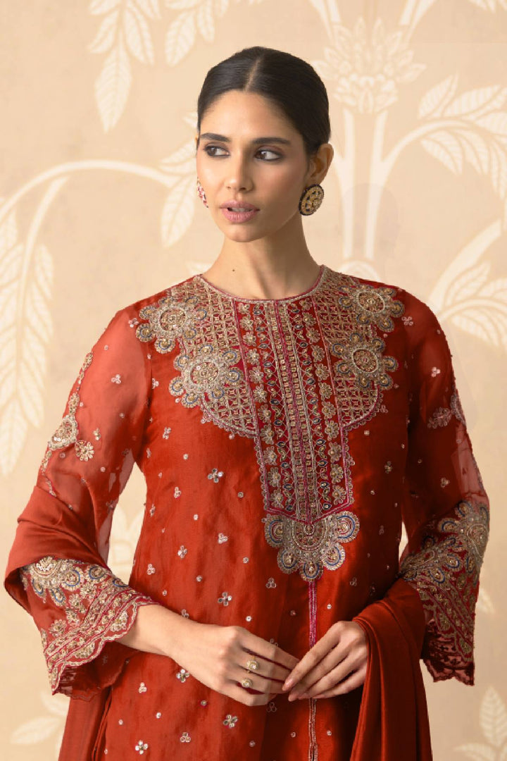 Suroor-RTS
Kurta Salwar Set-RTS