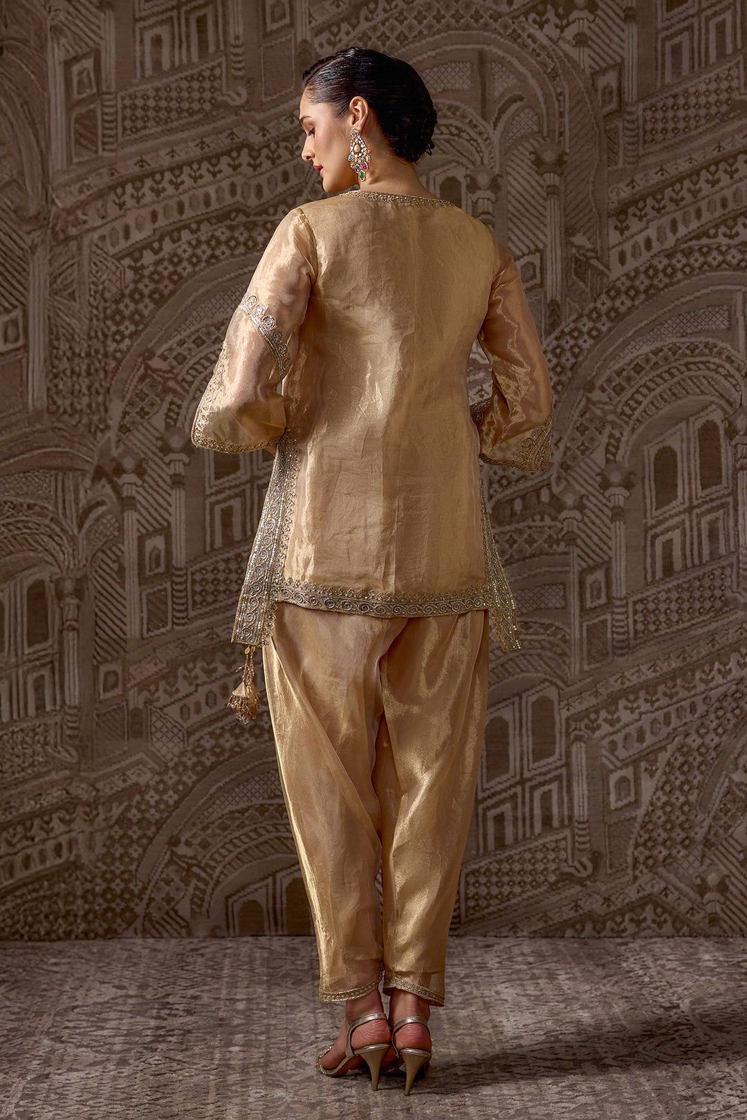 The Gold bound Kurta Set