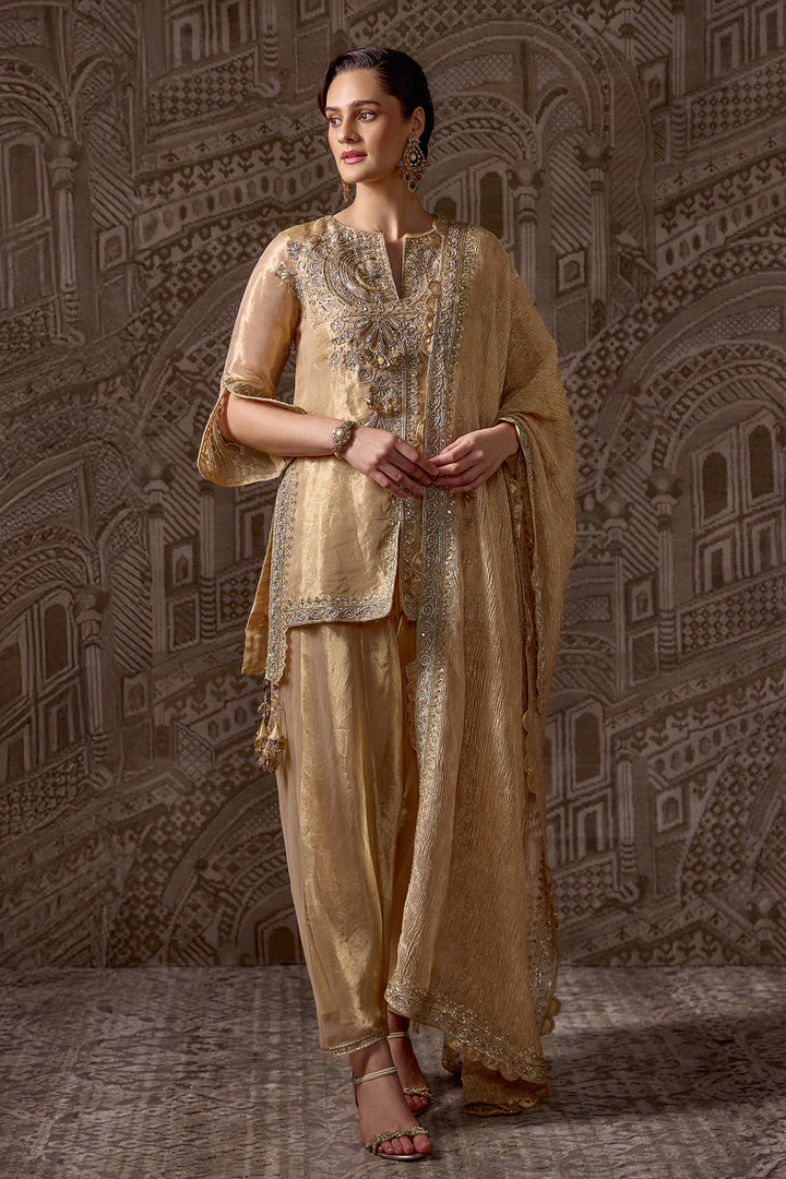 The Gold bound Kurta Set