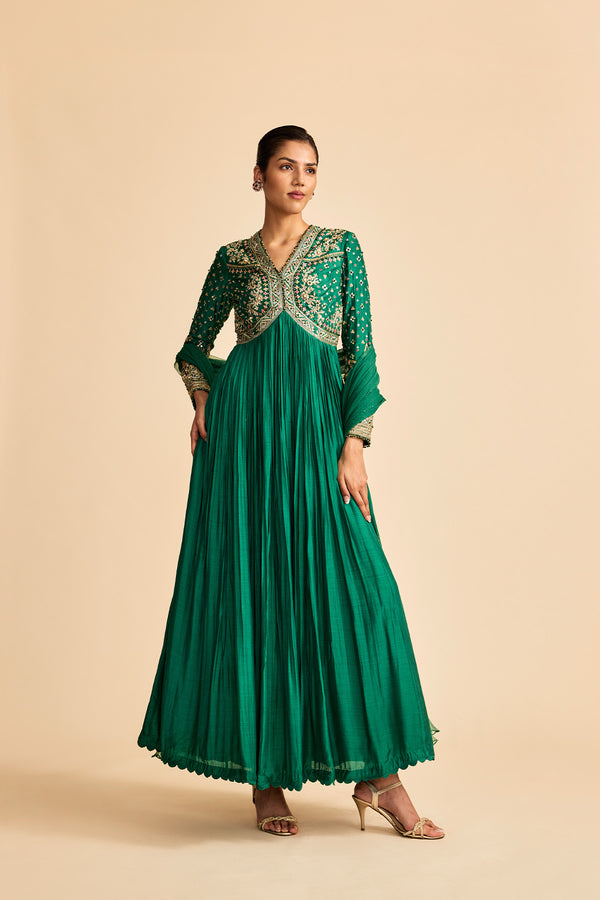 Fanon Anarkali set