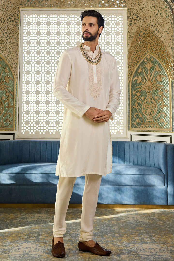 Enamor Kurta Set