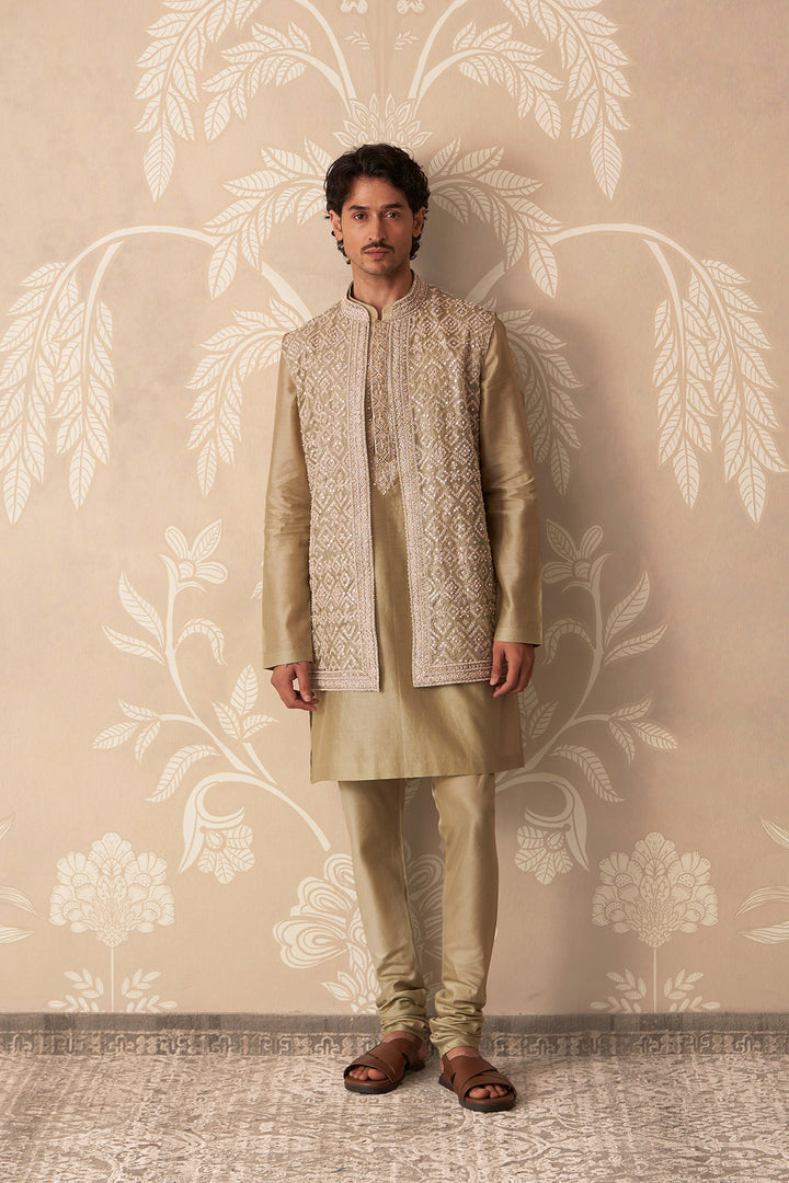 Riyasat 
Kurta Bandi Set
