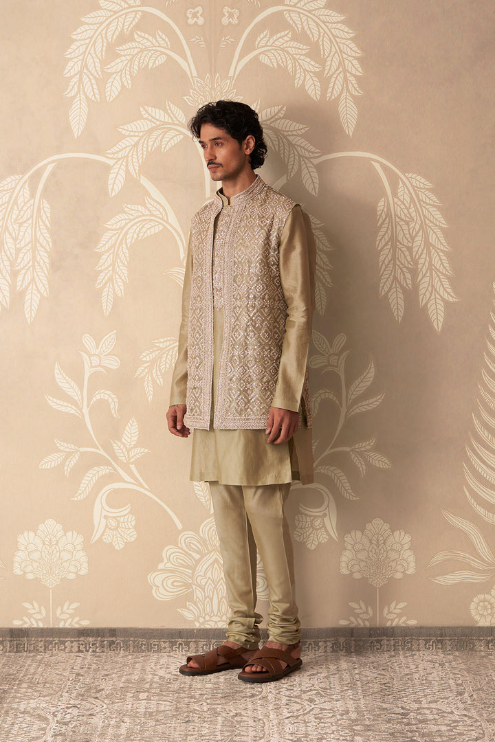 Riyasat 
Kurta Bandi Set