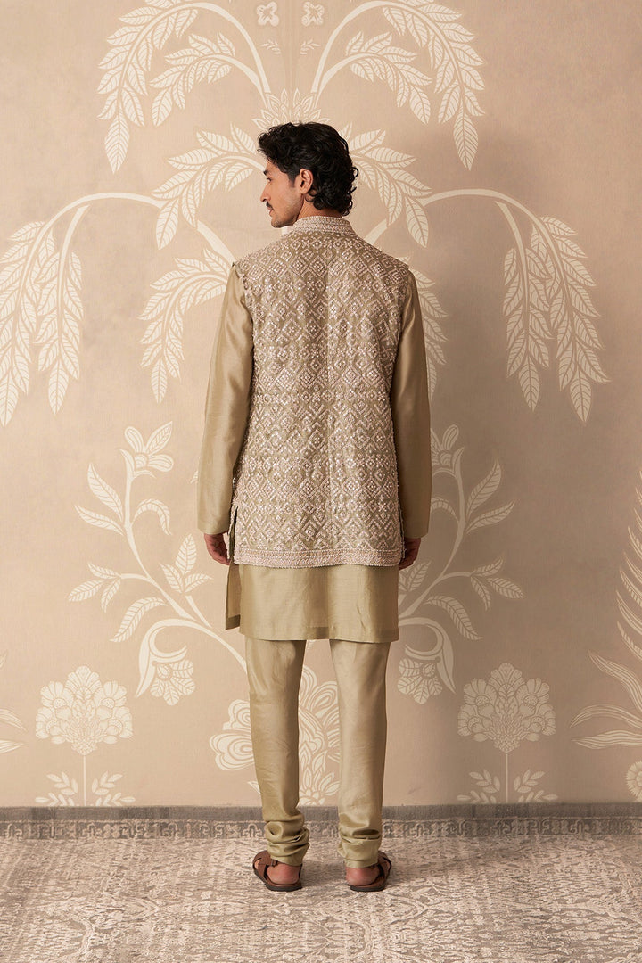 Riyasat-RTS
Kurta Bandi Set-RTS