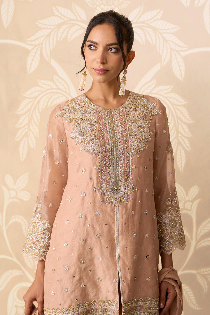 Zehn 
Kurta Salwar Set