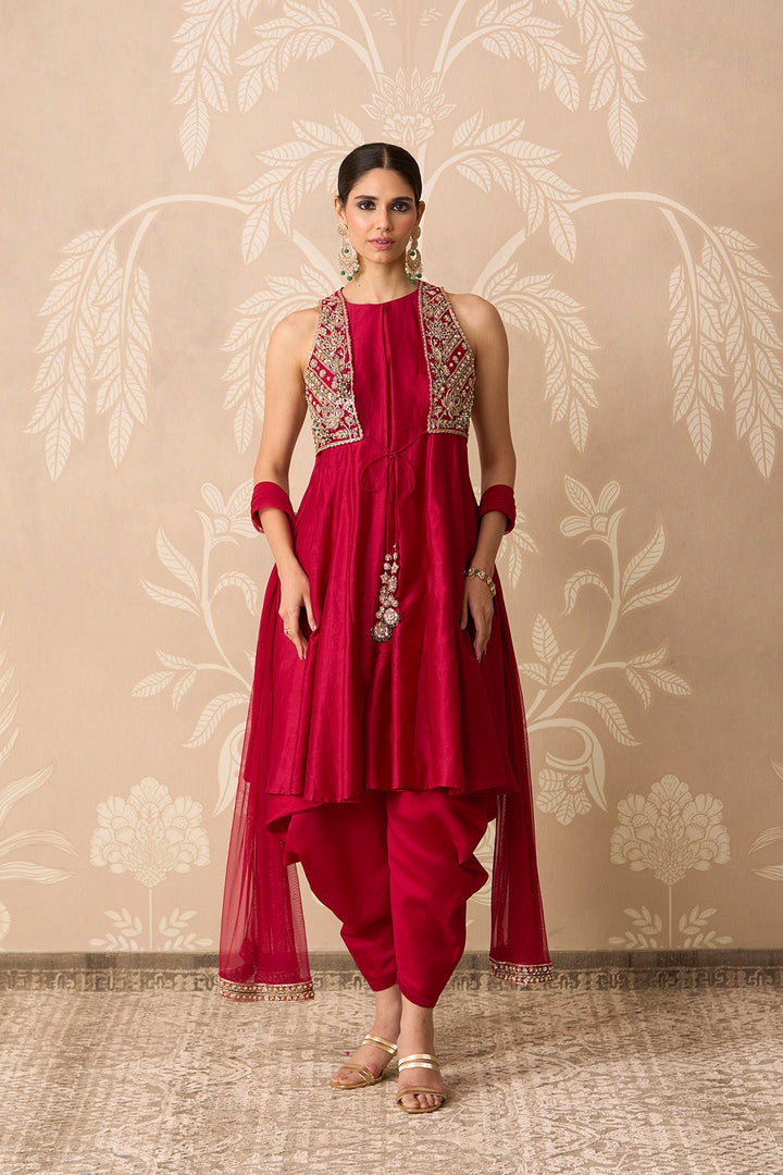 Raabta-RTS
Kurta Salwar Set-RTS