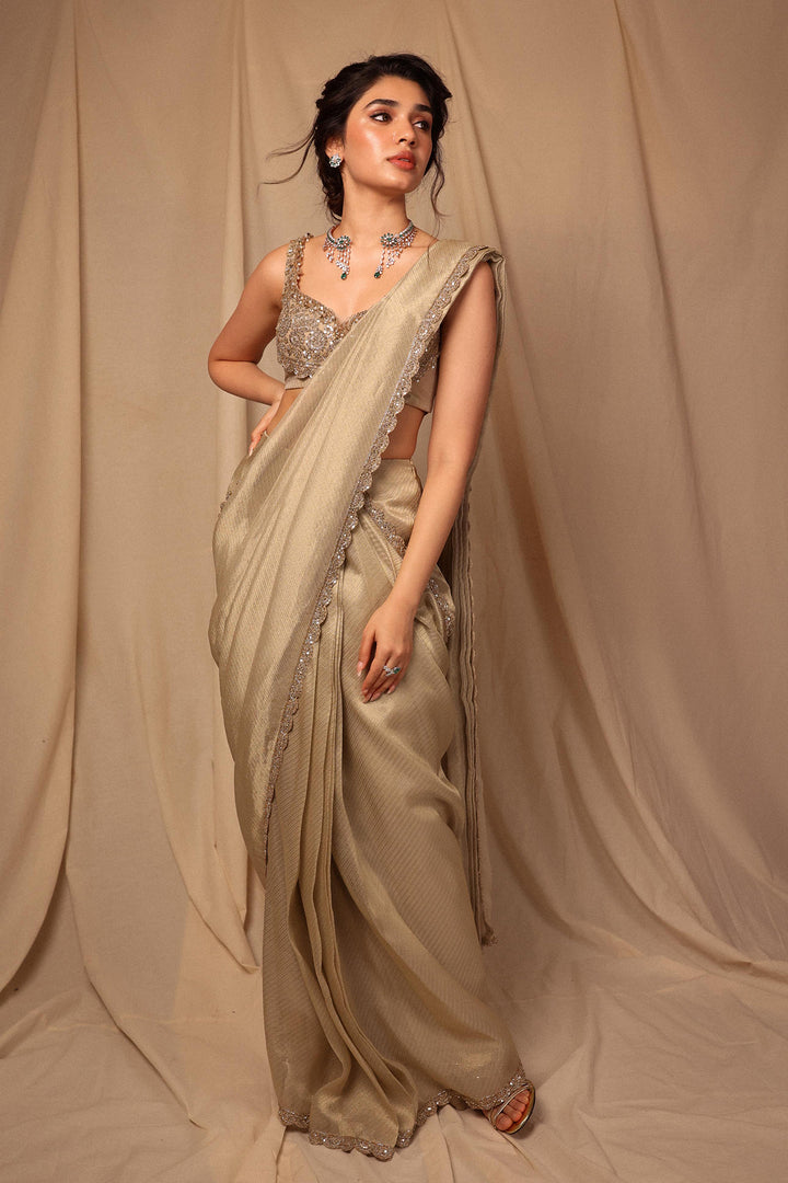 Krithi shetty in weave Saree Set