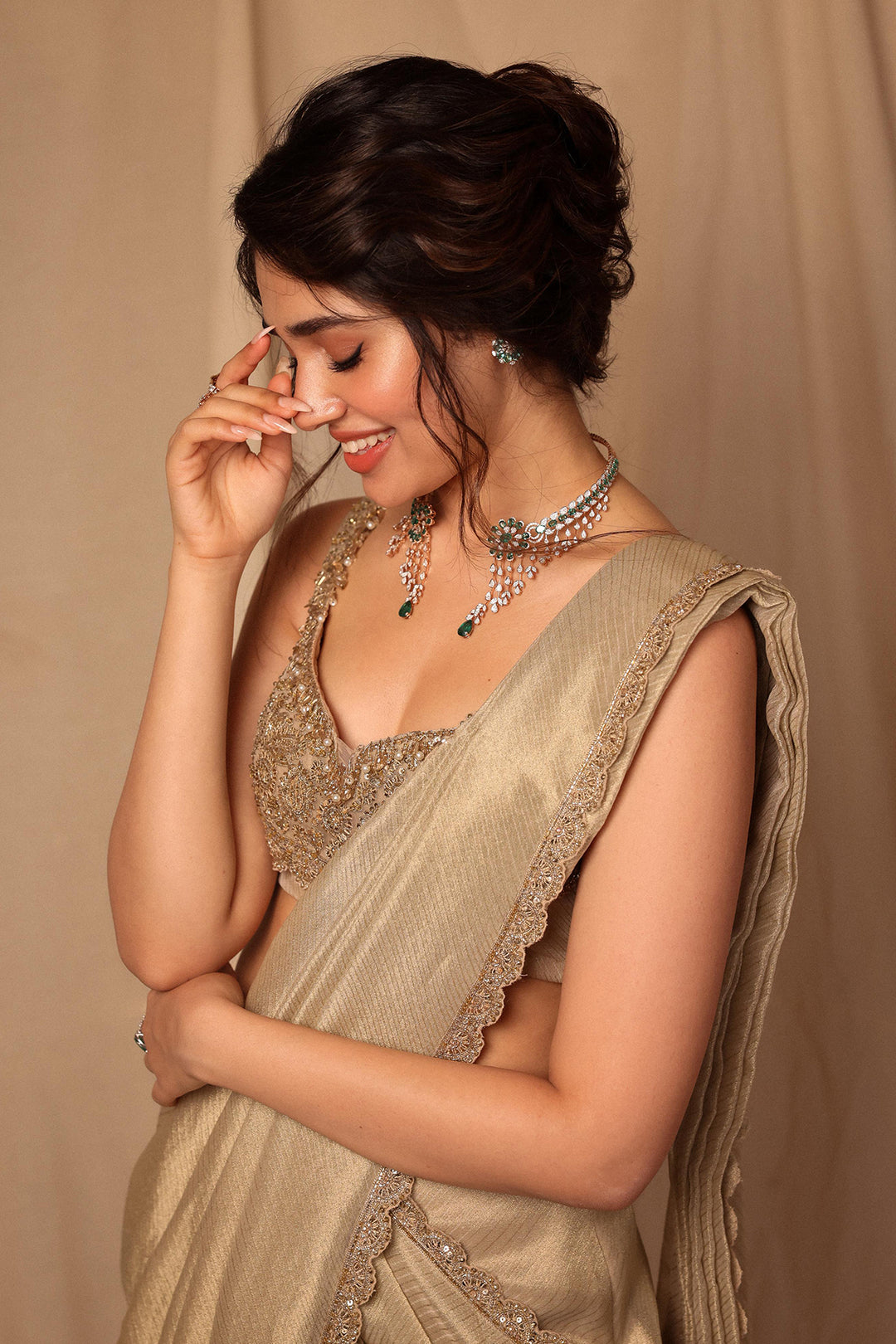 Krithi shetty in weave Saree Set